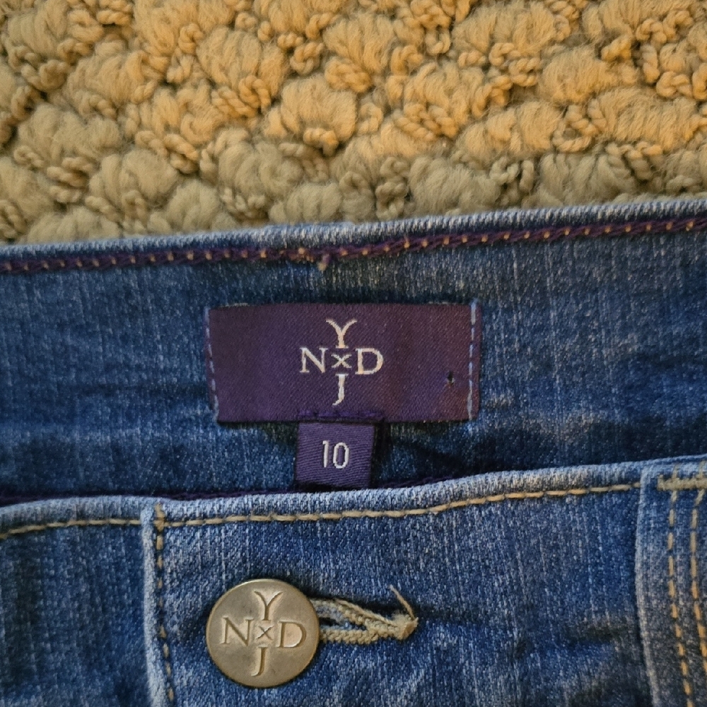 NYDJ Blue Ankle & Cropped Relaxed Fit Jeans Medium Blue Color Size 10 - Picture 2 of 12
